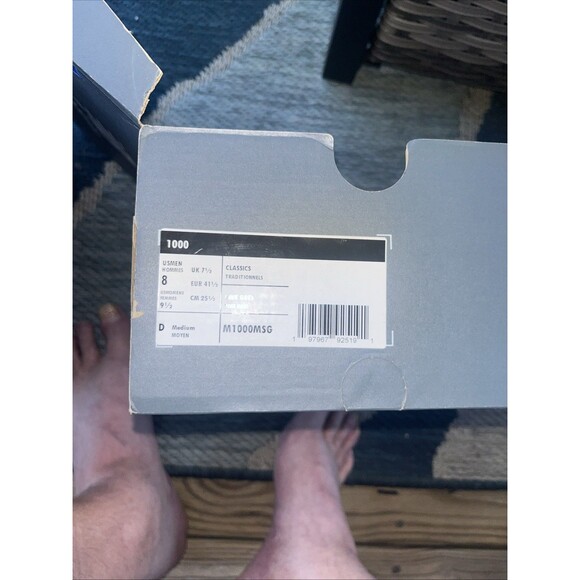 Size 8 - New Balance 10000 Dragon Berry Mix Matched Right Shoe 8 Left 8.5 main image 5